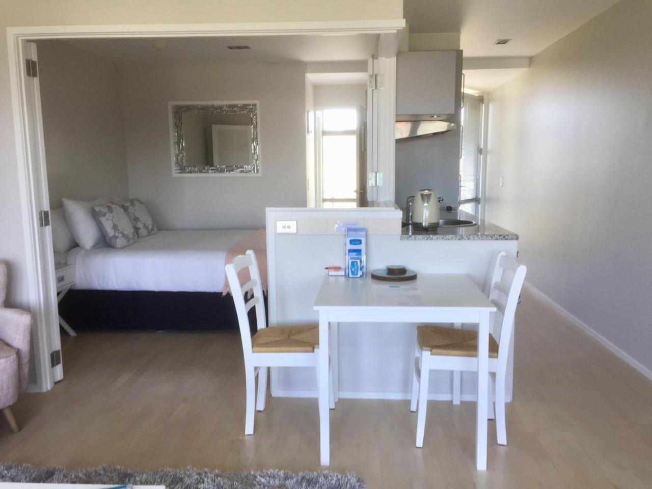 Oneroa Bay Villas Kültér fotó
